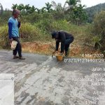 Perbaikan Jalan Semenisasi Dikelurahan Industri Tenayan Kota Pekanbaru Dalam Pengerjaan