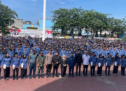 egawai Pemerintah dengan Perjanjian Kerja (PPPK) Paruh Waktu saat dilantik oleh Bupati, Kasmarni