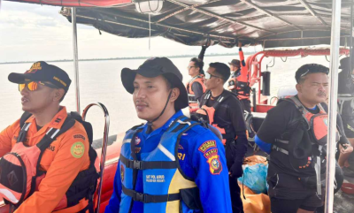 Tim SAR Kepulauan Meranti saat membantu melakukan pencarian korban yang hilang