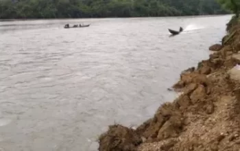 sungai subayang berstatus siaga.