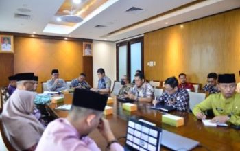 Rapat persiapan pembentukan tim Optimalisasi Pendapatan Asli Daerah (PAD) Provinsi Riau