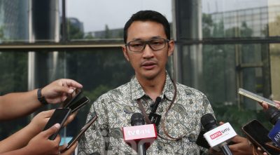 Juru Bicara KPK, Budi Prasetyo, saat memberikan keterangan soal kasus kuota haji di Gedung KPK