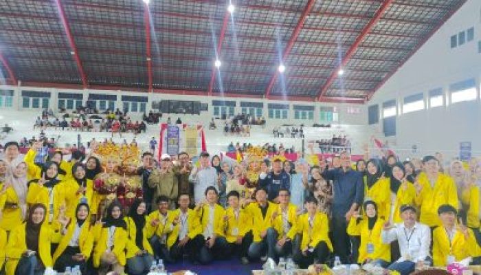 Bupati Lahat Resmi Buka Turnamen Bola Voli Pelajar SMA/SMK se-Kabupaten