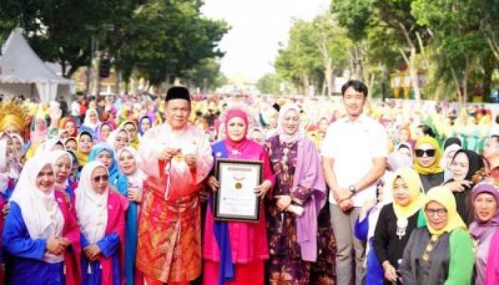Tari Zapin Massal Antar Perempuan Riau Raih Rekor MURI