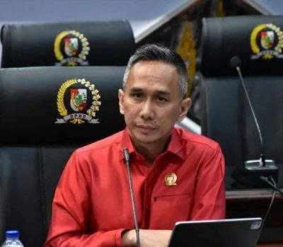 Anggota DPRD Kota Pekanbaru dari Fraksi PDIP