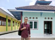 Dukung Renovasi Mushala Sekolah, Tokoh Sanga Desa Dapat Apresiasi IWO