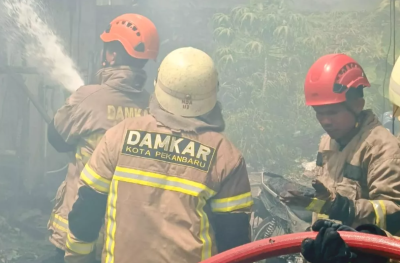 Kebakaran Hebat di Sukajadi Pekanbaru, Enam Armada Damkar Dikerahkan