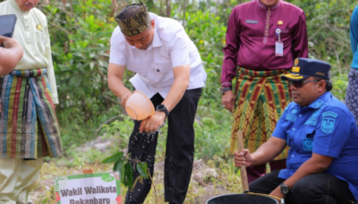 Dukung Green City, Pemko Pekanbaru Mulai Program Penghijauan Sekolah