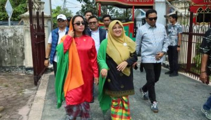 Utusan Khusus Presiden Bidang Pariwisata Kunjungi Siak, Tinjau Jejak Sejarah Negeri Istana