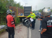 Motor Tabrak Truk Parkir di Rumbai Pesisir, Satu Pelajar Meninggal Dunia
