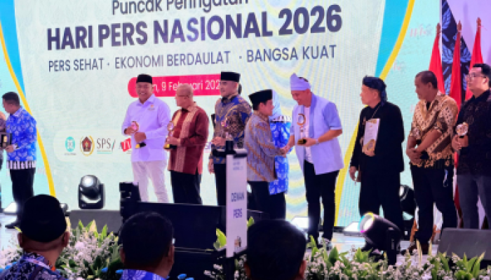 Wali Kota Pekanbaru Terima SIWO PWI Award 2026, Diapresiasi atas Kepedulian di Bidang Olahraga