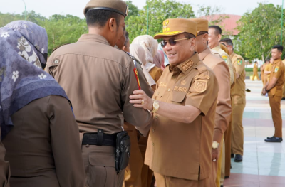 Pimpin Apel Gabungan ASN, Bupati Rohil Tekankan Disiplin Jelang Ramadan