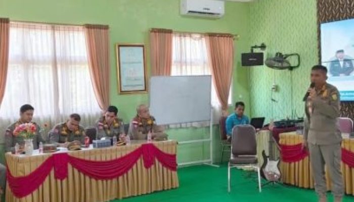 Bangun Generasi Berkarakter, Kasatpol PP Riau Motivasi Pelajar SMAN 4 Pekanbaru