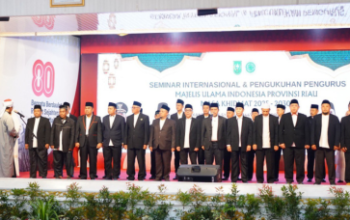 Saidul Amin Resmi Nahkodai MUI Riau, Pemprov Harap Peran Strategis Umat Makin Kuat