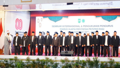 Saidul Amin Resmi Nahkodai MUI Riau, Pemprov Harap Peran Strategis Umat Makin Kuat