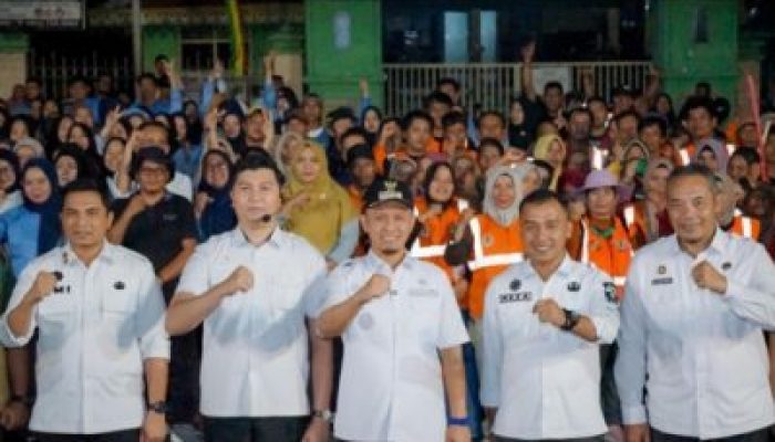 Setelah Satu Dekade Menanti, Petugas Kebersihan Pekanbaru Terima THR Penuh