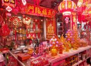 Jelang Imlek 2026, Perburuan Aksesoris di Pekanbaru Mulai Menggeliat