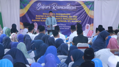 Safari Ramadan di Tenayan Raya, Wali Kota Pekanbaru Bantu Pembangunan Masjid