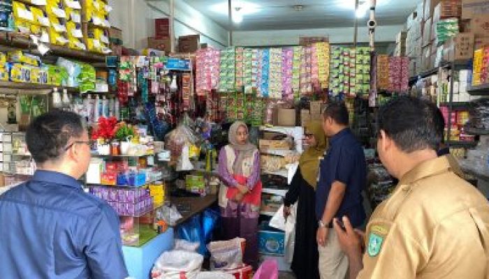 Bulog Bengkalis Sidak Pasar Terubuk, Pastikan Stok Beras Aman Jelang Ramadan