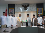 Simbol Persaudaraan, UEA Salurkan Puluhan Ton Kurma ke Indonesia