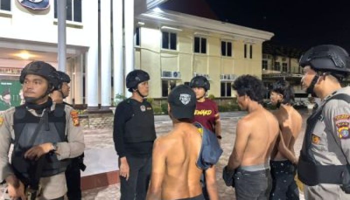 Diduga Palak Sopir Truk, Tiga Pria Diamankan Polisi Dini Hari di Dumai