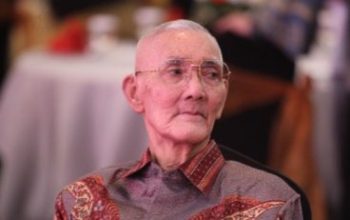 Indonesia Berduka, Mantan Wapres Try Sutrisno Meninggal Dunia