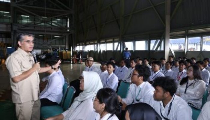 Tinjau Magang di PTDI, Menaker Sebut Peserta Berpeluang Jadi Karyawan
