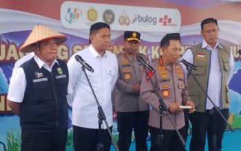 Kapolri Kunjungi Sumsel, Tanam Jagung Serentak dan Hadiri Safari Ramadhan di Polda