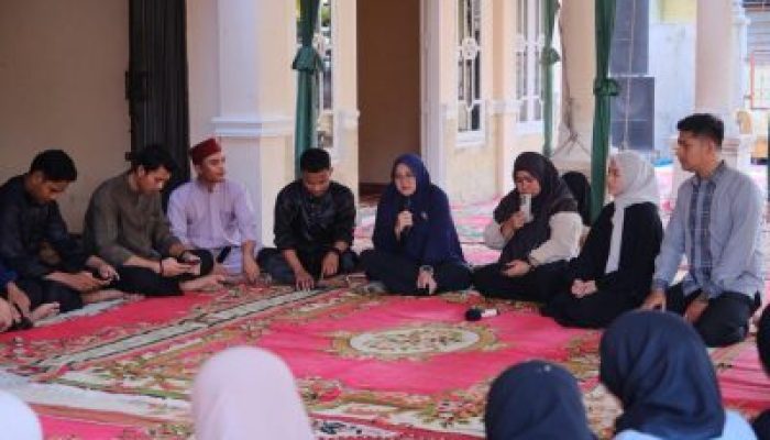 Temui Mahasiswa Siak di Pekanbaru, Bupati Afni Bahas Beasiswa dan Pengelolaan Mess