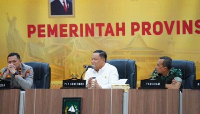 Plt Gubri Pimpin High Level Meeting TPID, Pastikan Harga Bahan Pokok Stabil
