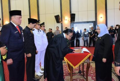 Bupati Kasmarni Lantik Ratusan Pejabat Pemkab Bengkalis, Tekankan Kerja dan Pelayanan