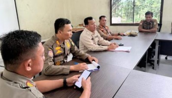 Hari Pertama Kerja Usai Lebaran, Bupati Kuansing Sidak Satpol PP dan Damkar