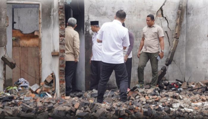 Rumah Warga di Pasir Pengaraian Terbakar, Pemkab Rohul Siapkan Pembangunan Kembali