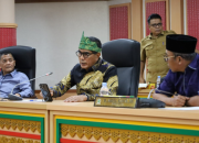 Komisi V DPRD Riau Gelar RDP Bahas Optimalisasi BOSDA dan SPMB