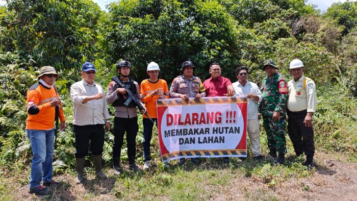Cegah Karhutla, Polsek Kateman Intensifkan Patroli dan Edukasi Warga