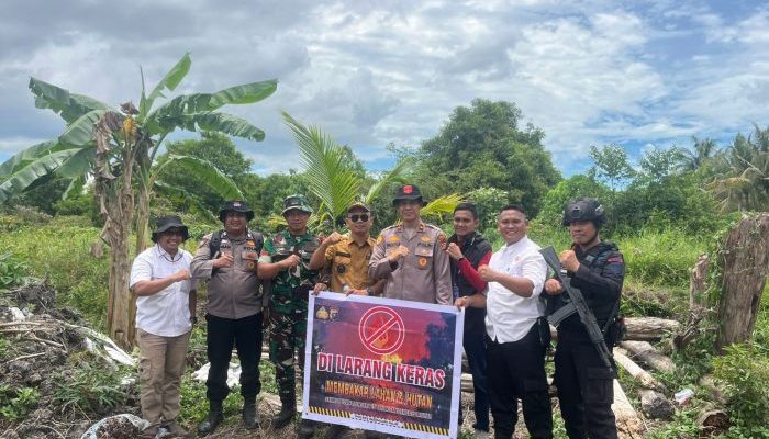 Cegah Karhutla, Polsek Kateman Gelar Patroli dan Sosialisasi di Air Tawar