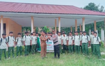 Green Policing di Inhil, Polisi dan Siswa Tanam Pohon Bersama