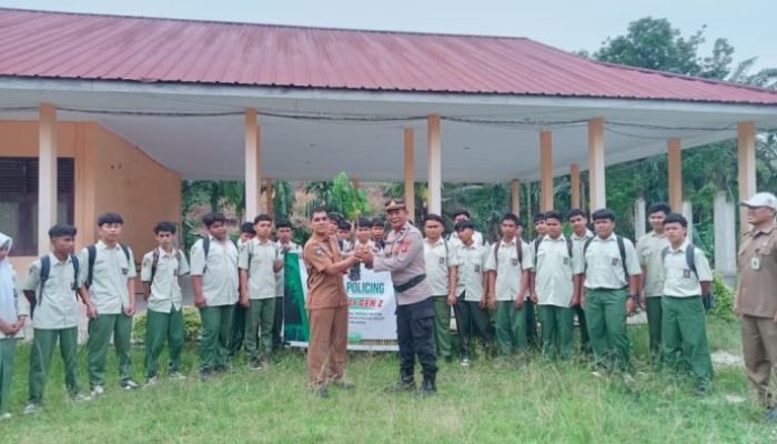 Green Policing di Inhil, Polisi dan Siswa Tanam Pohon Bersama