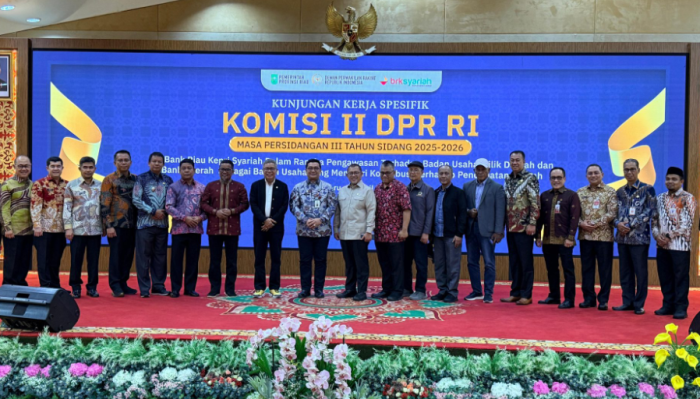 Hadiri Kunker DPR RI, Bupati Pelalawan Suarakan Penguatan BUMD