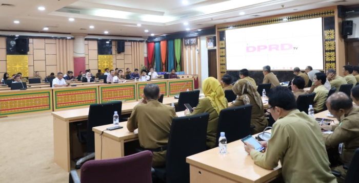 Pansus LKPJ DPRD Riau Gelar Rapat Perdana, Fokus Evaluasi Program