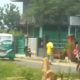 Mobil Samsat Keliling Tabrak Becak di Jombang, Dua Orang Terluka
