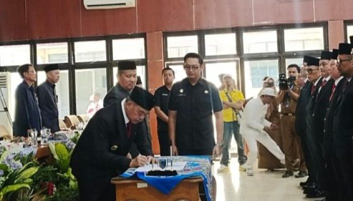 Bupati Lahat Lantik Sekda dan Sejumlah Kepala OPD