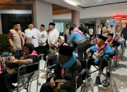 Plt Gubri Lepas Kloter 4 Jemaah Haji Riau, Ingatkan Fokus Ibadah dan Jaga Kesehatan
