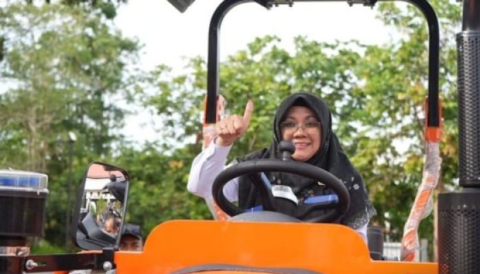 Siak Terima 20 Traktor Roda 4, Bupati Afni: Realisasi Janji Kementan