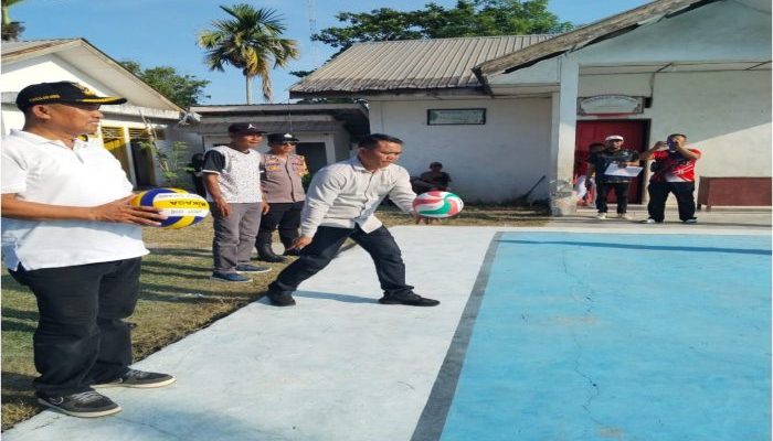 Penry Nababan Buka Turnamen Voli Cup I Panai Hulu, Cetak Atlet Sejak Dini