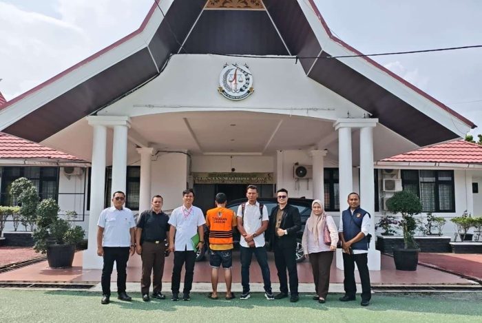 Gakkum LHK Limpahkan Tersangka Pembalakan Liar ke Kejari Pelalawan