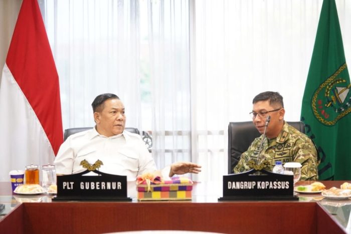 SF Hariyanto Sambut Kunjungan Brigjen TNI Bram Pramudia di Kantor Gubernur Riau