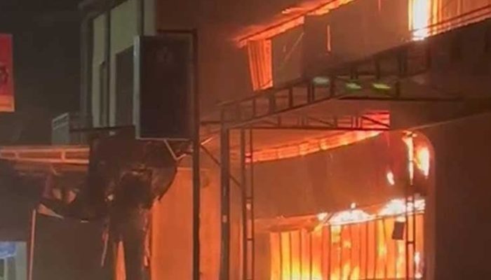 Kebakaran Toko Grosir di Diwek Diduga Unsur Kesengajaan, Polisi Selidiki Pelaku