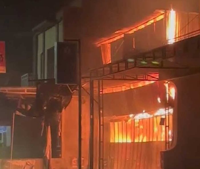 Kebakaran Toko Grosir di Diwek Diduga Unsur Kesengajaan, Polisi Selidiki Pelaku
