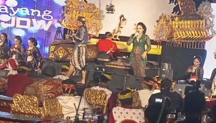 Tasyakuran Sugeng Riyadi di Jombang Meriahkan Wayang Kulit dan Campursari